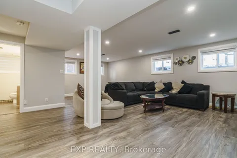 1885 Arizona Avenue, ON K1H 6Z5