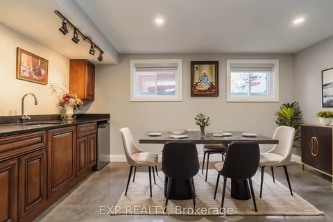 1885 Arizona Avenue, ON K1H 6Z5