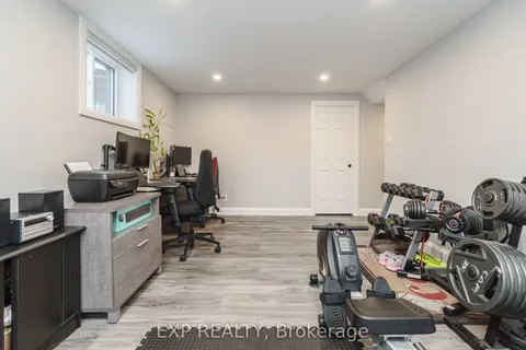 1885 Arizona Avenue, ON K1H 6Z5