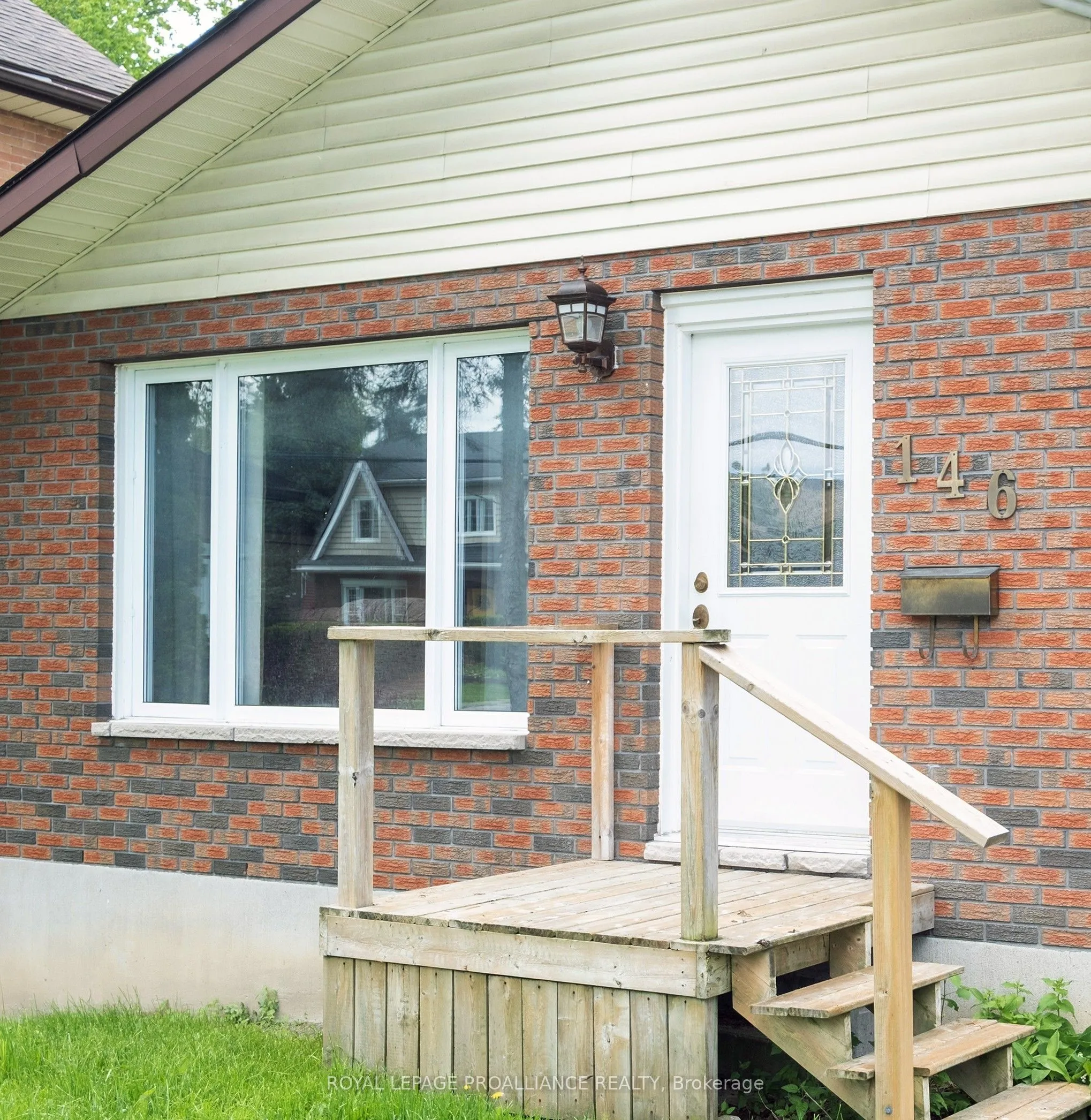 146 Albert Street, Belleville, ON K8N 3N4