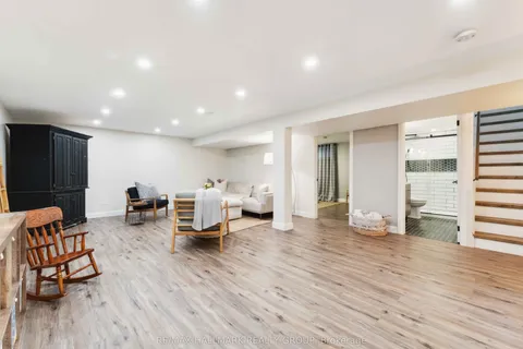 54 Lismer Crescent, Kanata, ON K2K 1A2