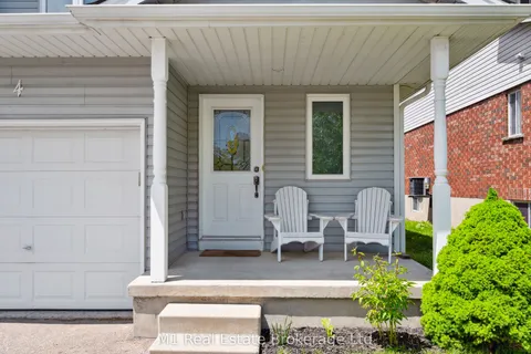 4 Sandcreek Lane, Guelph, ON N1E 7K7