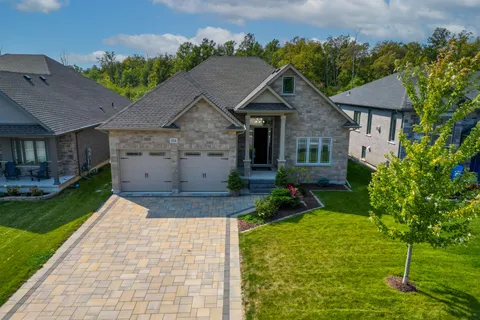 254 Lancaster Drive, ON L3K 0A8
