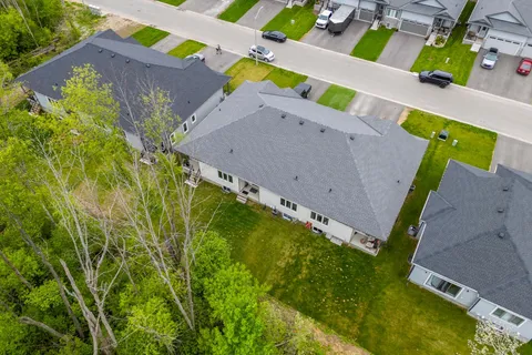 171 Adley Drive, ON K6V 7J2