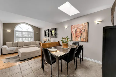 677 Tanner Drive, ON K7M 8Y2