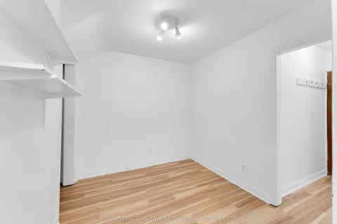 176 Nelson Street, ON K7L 3X1