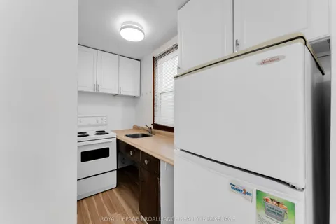 176 Nelson Street, ON K7L 3X1