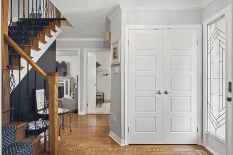59 LAUREL Crescent, ON N6H 4X5