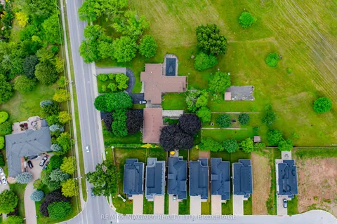 6378 Mountain Road, ON L2E 6S4