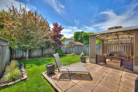 41 Jackson Court, ON L3C 7G2