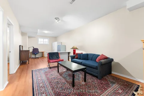 136 Macassa Circle, ON K2T 1J7