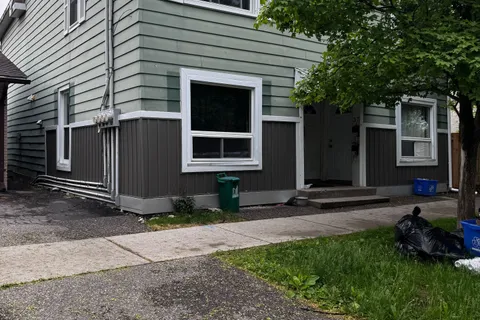 37 & 39 Pearl Street, ON N3T 3N5