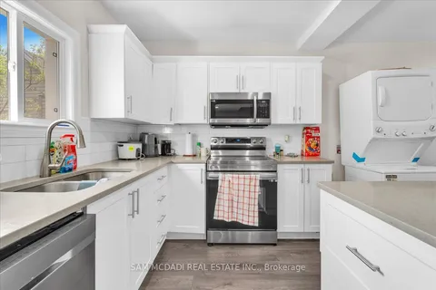 4088 Broughton Avenue, ON L2E 3K6