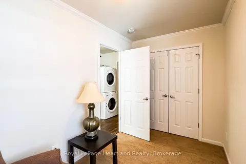10 BLOOMSBURY Drive, ON N7A 3Y3