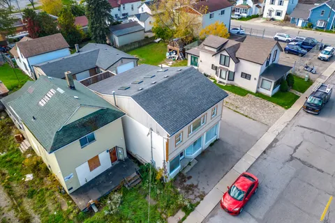 4528 Bridge Street, ON L2E 2R7