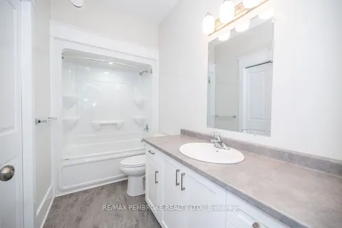 4 Durant Street, ON K8H 0H3