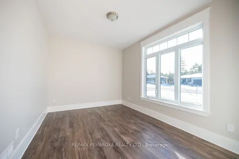 4 Durant Street, ON K8H 0H3