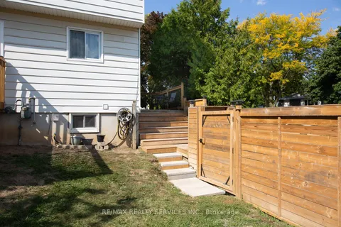 56 Raleigh Court, ON L8W 1H1