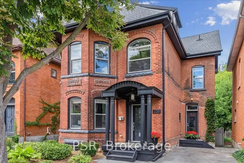 220 Herkimer Street, ON L8P 2H6