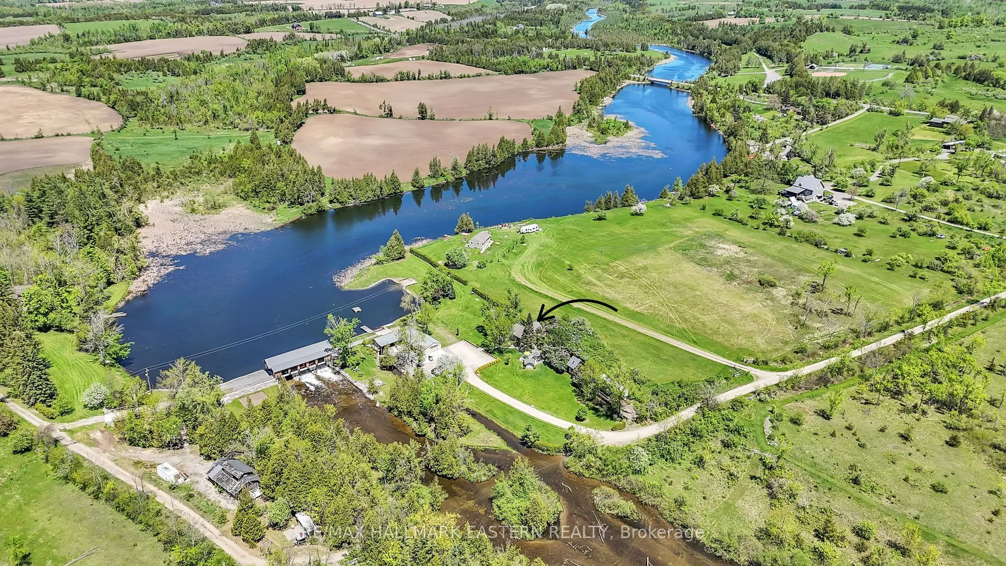 551 & 565 Cooney Island Road, ON K0L 2S0