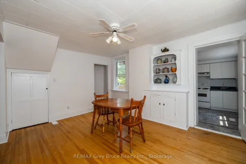 1809 3rd Avenue, ON N4K 4R7