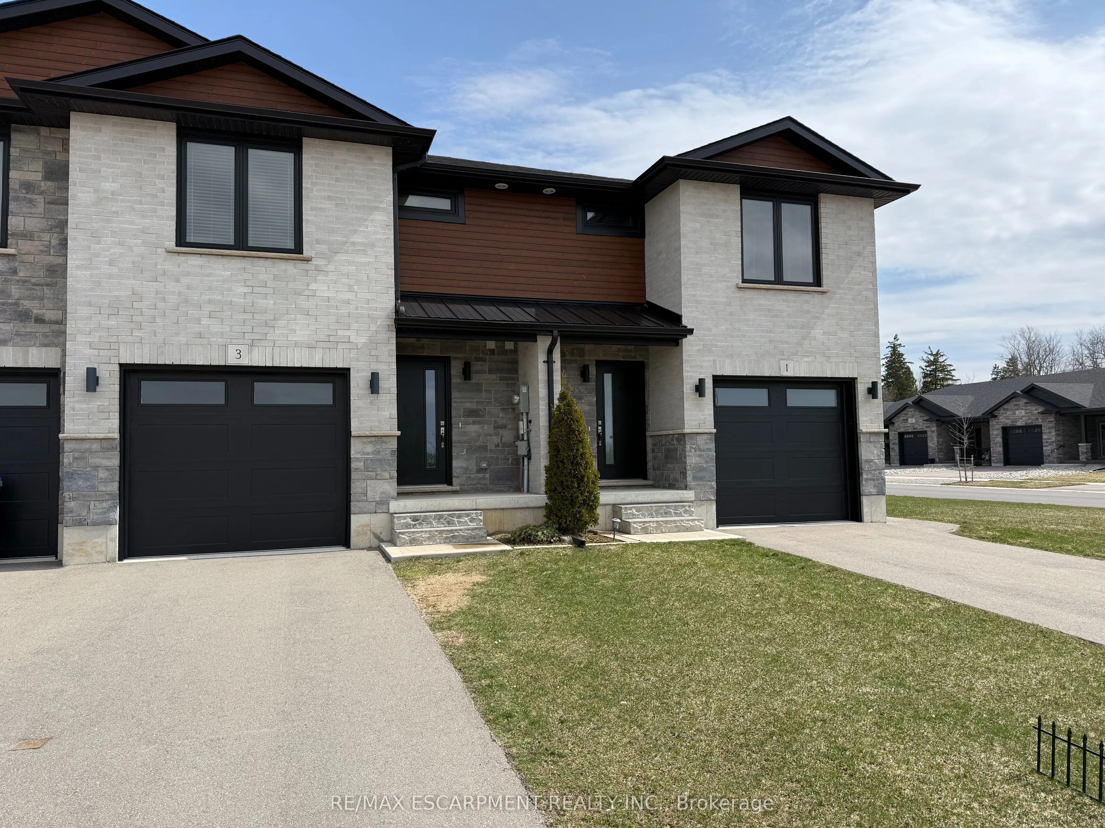 3 Trailside Drive, ON N4X 0A8