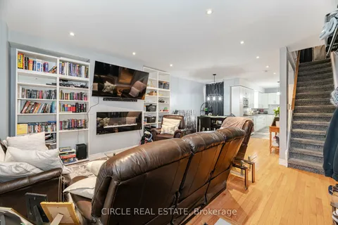 31 Wentworth Street, ON L8L 5V2
