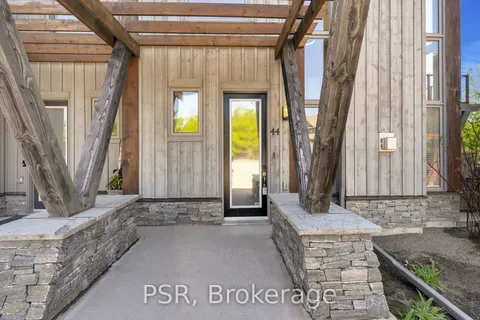 44 Carrick Trail, ON P1P 0A6