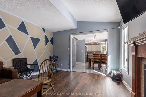 98 Greyrock Crescent, ON N5Y 6L4