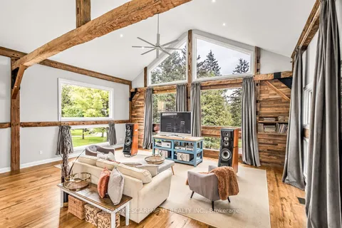 1399 Safari Road, ON L8B 1S6