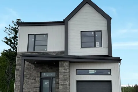 15 MAYER Street, ON K0A 2M0