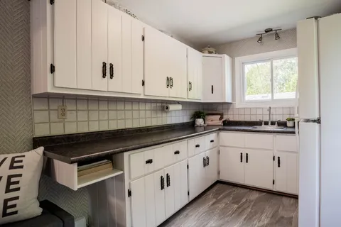 245 Whiskey Harbour Road, ON N0H 2T0