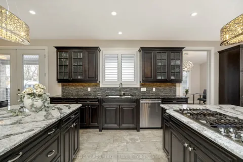 17 Miller Drive, ON L9G 2H9