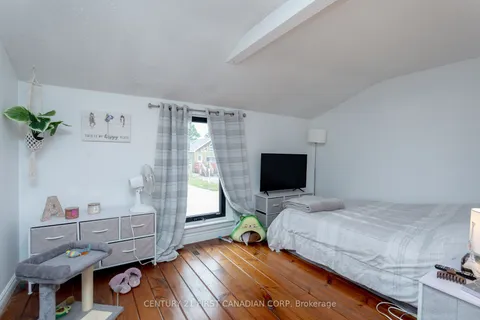 331 Erie Street, ON N5L 1E3
