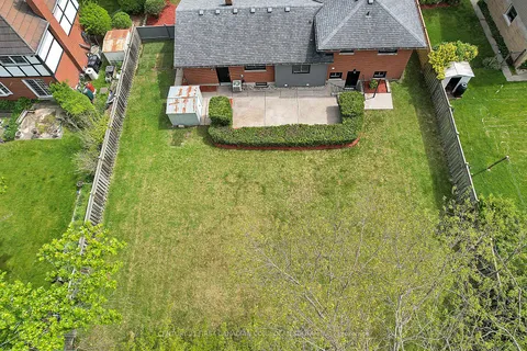 12 Field Road, ON N6P 1C5