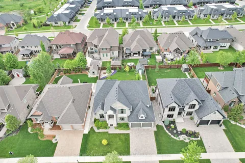504 Bradwell Chase, ON N6G 0P7