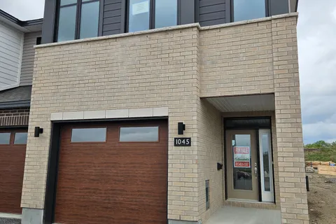 1045 Cope Drive, ON K2S 3B5