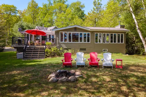3 Maureen Drive, ON P2A 2W8