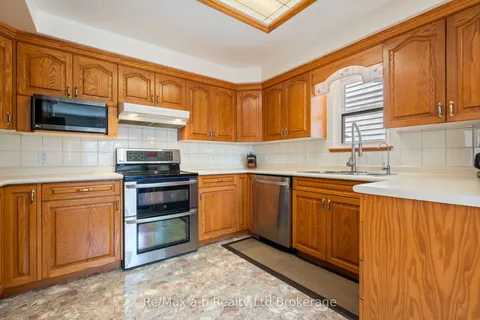 330 Spencer Street, ON N4S 2H3