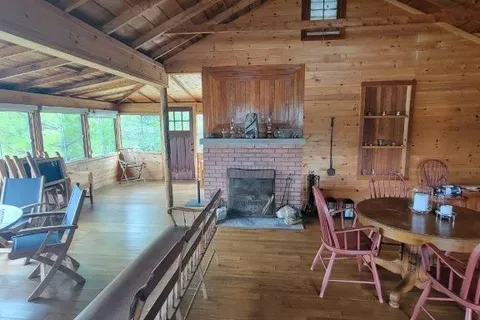 1 A510 Island N/A, ON P0G 0A3