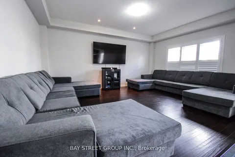 490 Silverwood Avenue, ON L3C 0C6