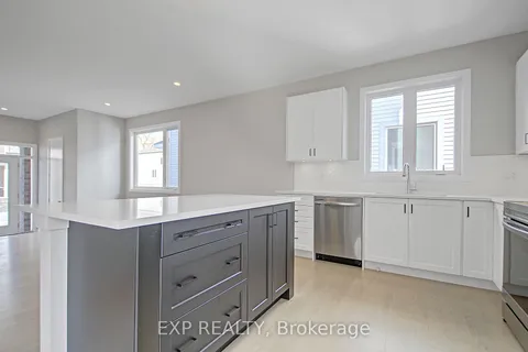 98 PIZZICATO Street, ON K1C 7G4