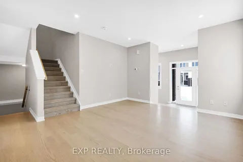 98 PIZZICATO Street, ON K1C 7G4