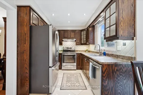 211 Rushdale Drive, ON L8W 2Z5