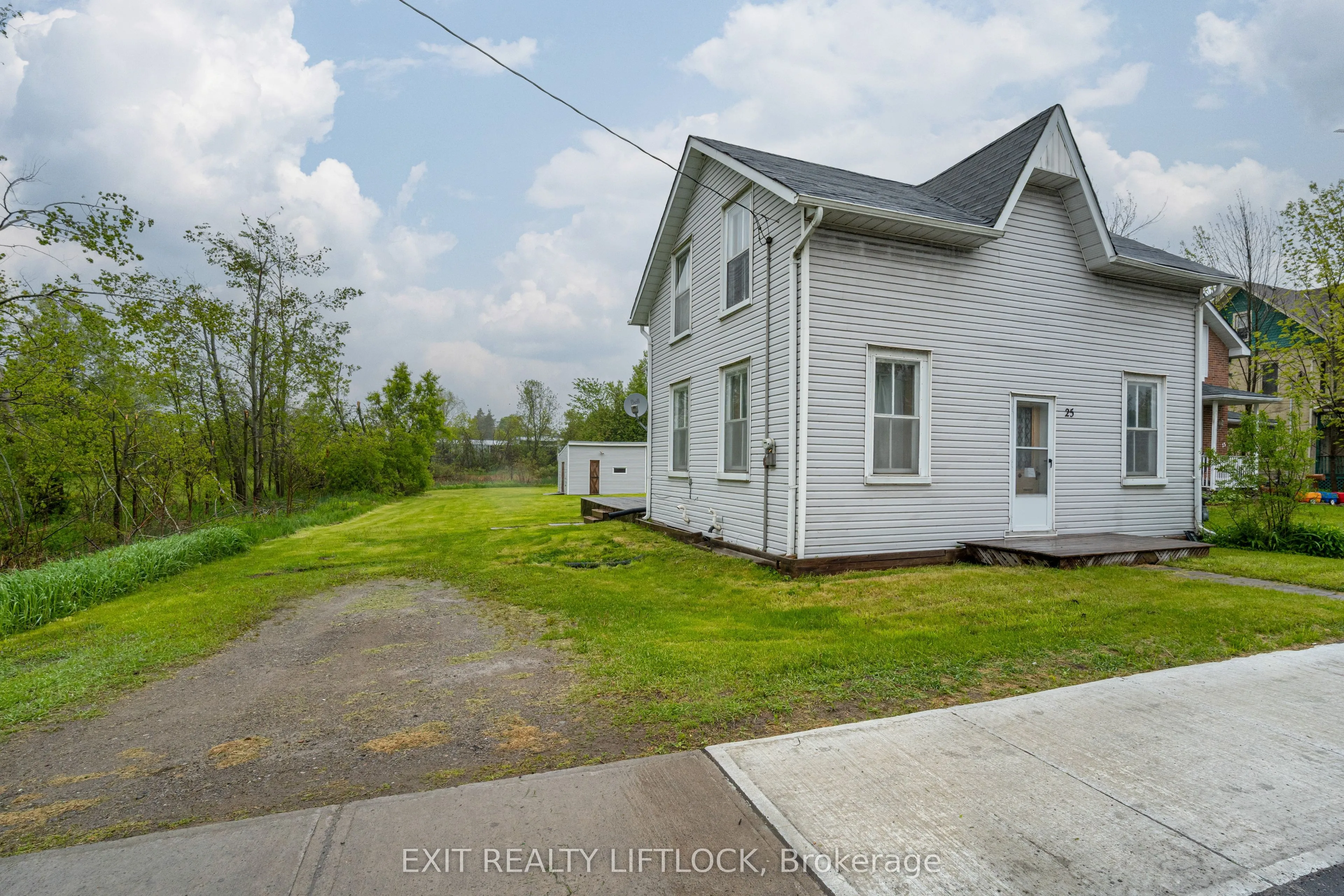 25 King Street, ON K0L 2W0