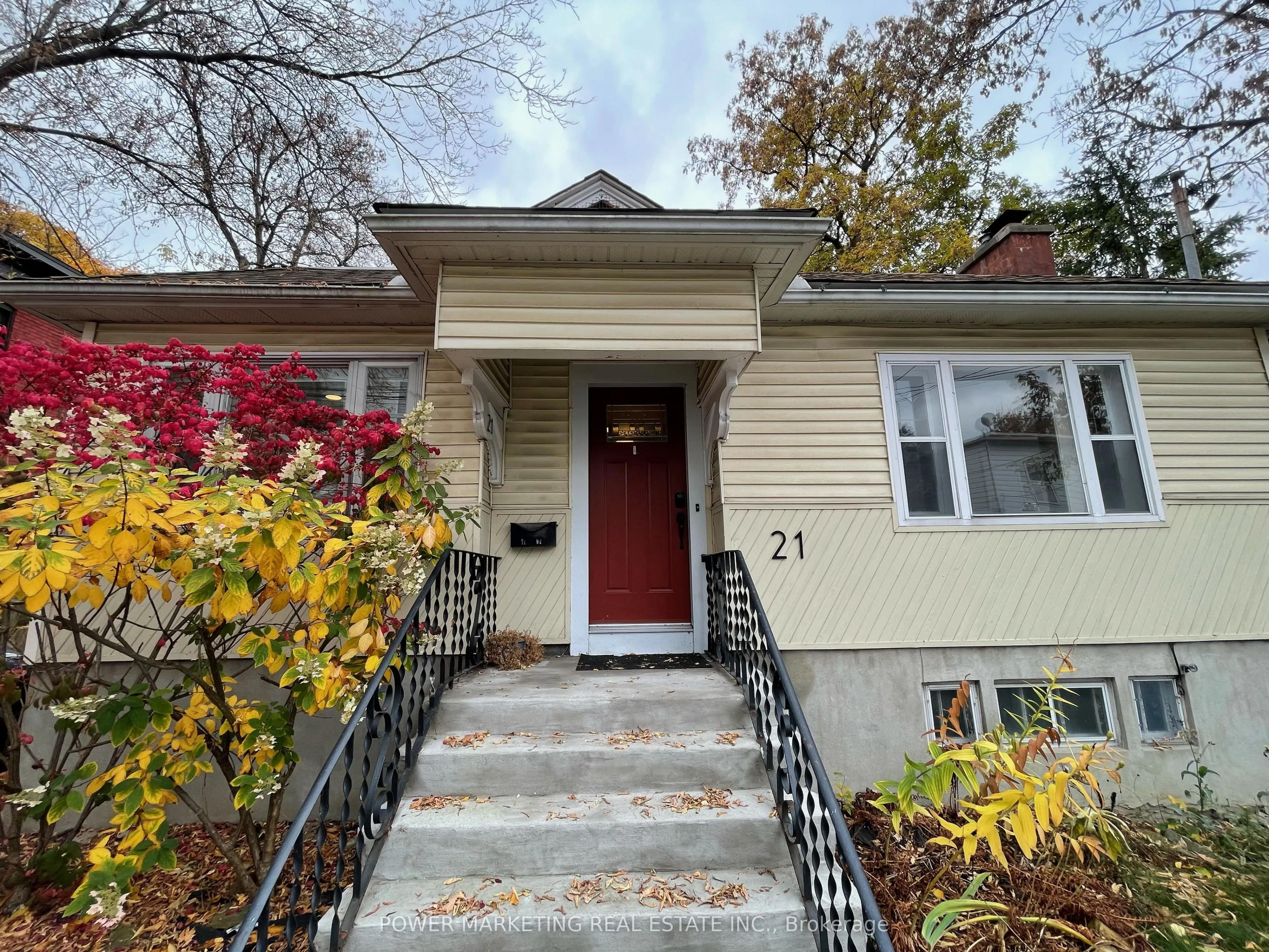 21 PERKINS Street, ON K1R 7G4