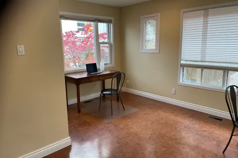 21 PERKINS Street, ON K1R 7G4