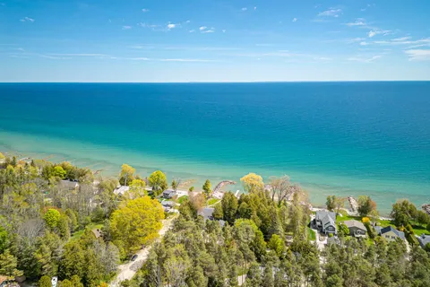 117 Kiowana Beach Road, ON N4L 1W5