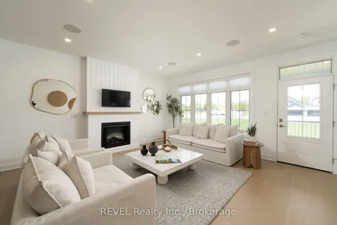 70F Seneca Drive, ON L2A 1C2