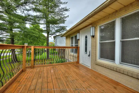 19 LEASIDE Drive, ON L3C 6B1